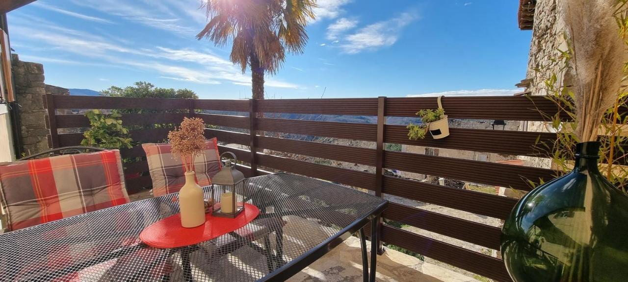 Hum Jasmina Apartment מראה חיצוני תמונה